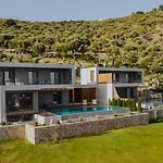 2s Villa *